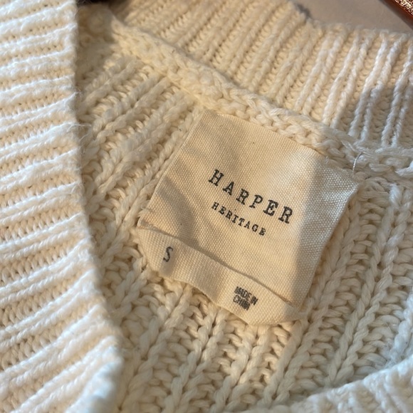 Harper cablekit cozy sweater small - Picture 6 of 6